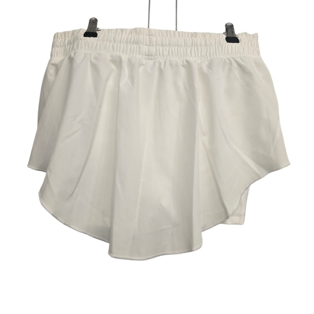 Under Armour Womens Medium White Athletic Running Shorts Tenniscore Athleisure